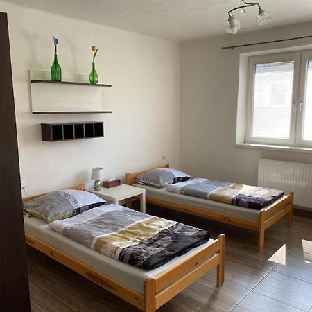 Spacious Apartment With Free Parking Зволен Экстерьер фото